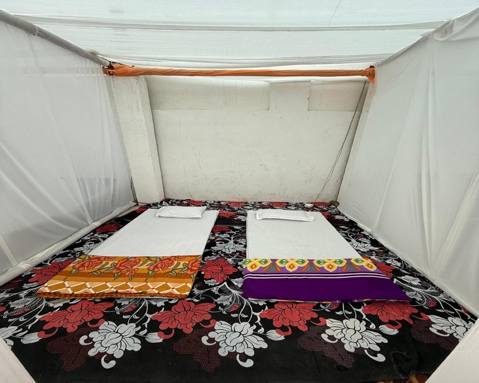 Arail Tent City Kumbh Cottage Mahakumbh -Near Arail Ghat And Naini Station Аллахабад Экстерьер фото